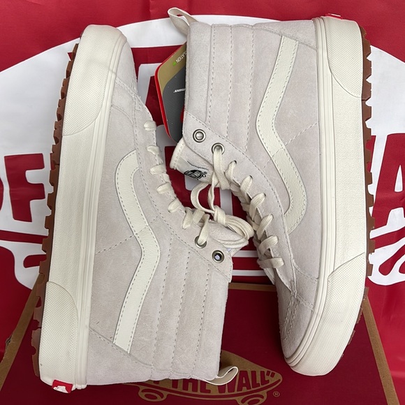 Vans Sk8-Hi Mte-1
Marshmallow/Marshmallow
MAInA5H7YQC5
WMNS boots - sneakers - Picture 12 of 16
